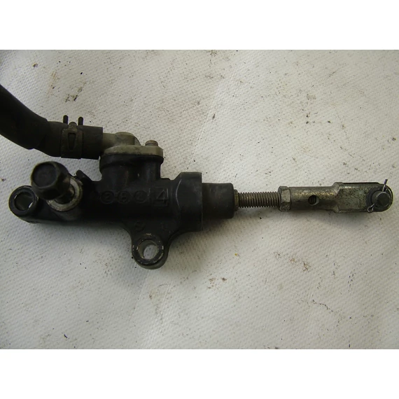 Yamaha FZR 1000 1988 hátsó főfékhenger Bremspumpe Brake cylinder