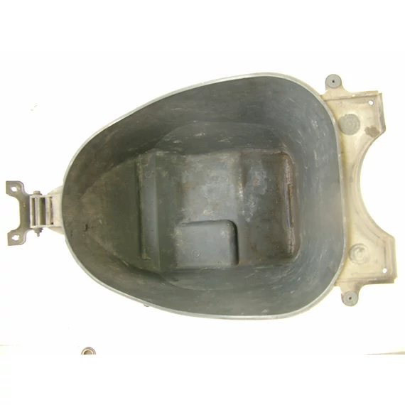 Yamaha Neos 100 2000 sisaktartó