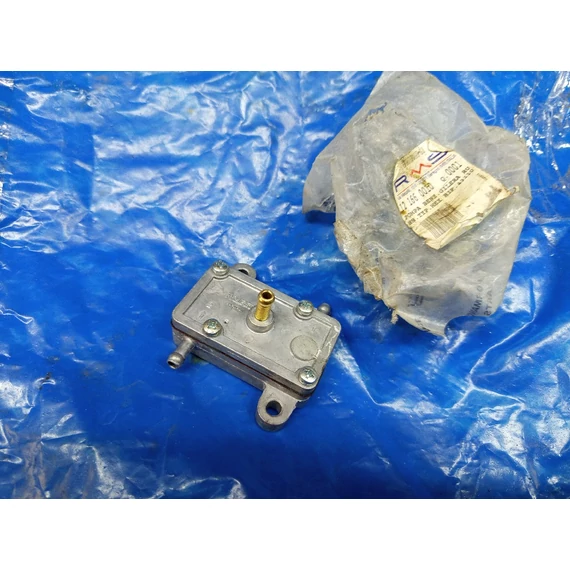 RMS BENZINPUMPA GILERA RUNNER 50-125-150 FX-FXR 97-02 / MALAGUTI CIAK 99-03 / PIAGGIO HEXAGON 125-150 94-97 / BETA TEMPO 94-99 / QUADRA 95-99