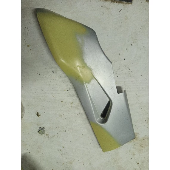 Daelim History 125 2002 Bal alsó idom Verkleidung unten side cover panel