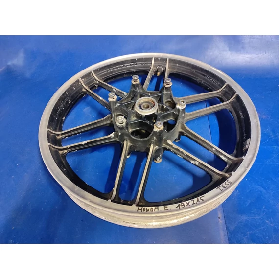 Honda CBX650E RC13 1983-1984 19X2,15 front Wheel