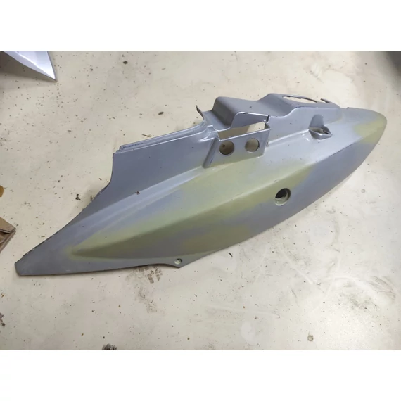 Kymco Agility Sport 50 2005 bal ülés alatti idom Sitzveerkleidung cover