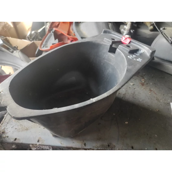 PGO Big-Max 50 1996 sisaktartó Helmfach helmet comparment