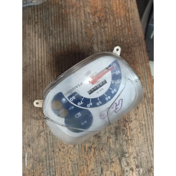 Piaggio Free 50 1997 műszerfal kilóméteróra Tachometer cockpit