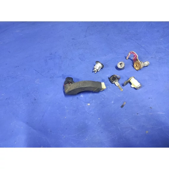 Piaggio Hexagon 150 2T 1992-1997 Zárszett Schloßsatz lock set