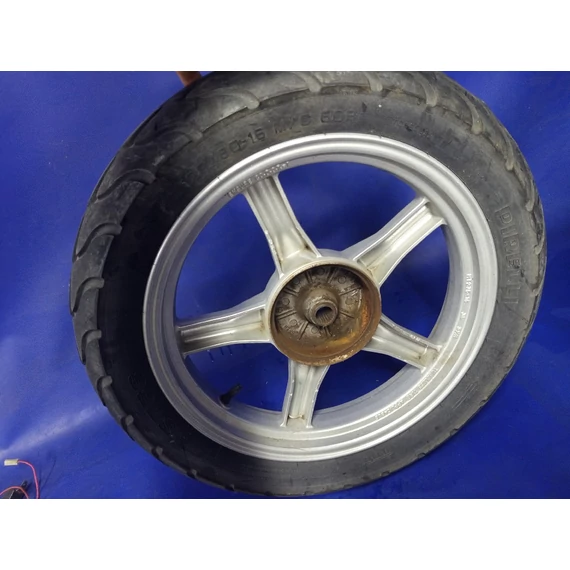 SYM HD 125-200 2005-2009 hátsó kerék Hintederrad rear wheel