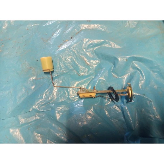 Yamaha YP125 150 Majesty MBK Skyliner 125-150 1998-2000 tankjeladó Tankgeber Tanks sensor