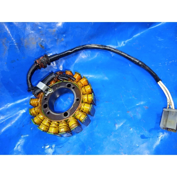 Yamaha YZF 1000 R1 RN01 1999 generátor állórész Lichtmaschine sator alternator 