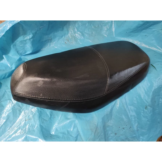 Yiben 50 QT-3 GY 50 Linea Speedy Peugeot V-Clic Vclic Garelli Cilone 4T50 Malaguti Malbo Baotian BT50QT-9 ülés Sitzbank seat